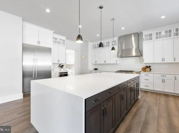 3812 N Nelson St, Arlington, VA 22207