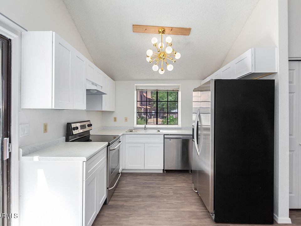 1st image of 921 W UNIVERSITY Drive #1220