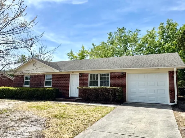 225 Angel Island Road, Wilmington, NC 28412