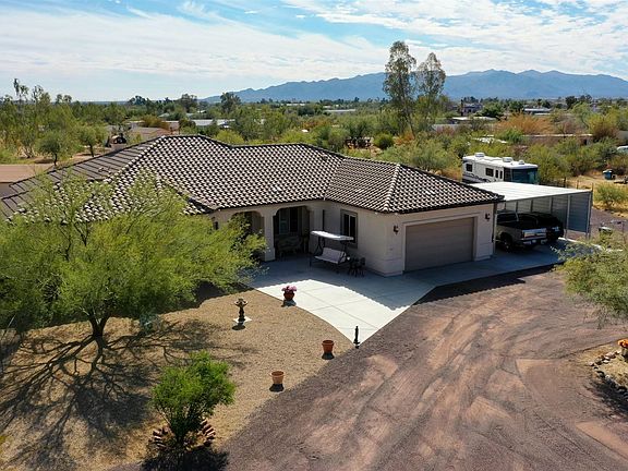 5th image of 20601 W Denver Hill Ct