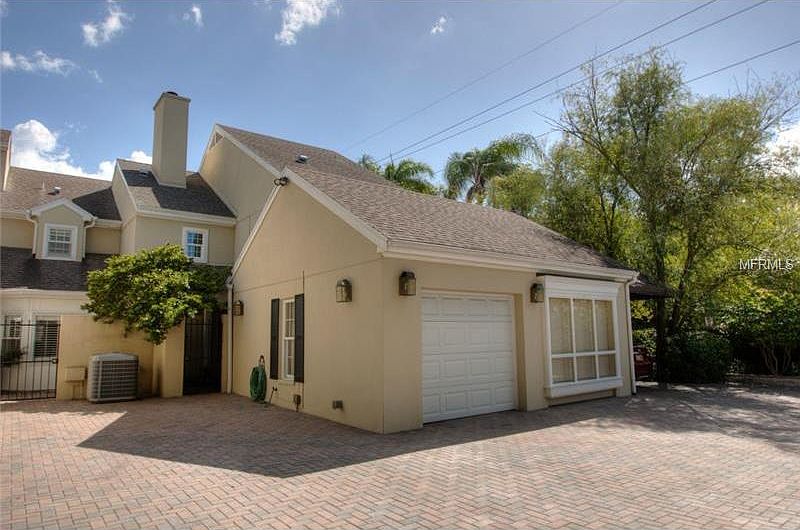 1st image of 3535 Village Way