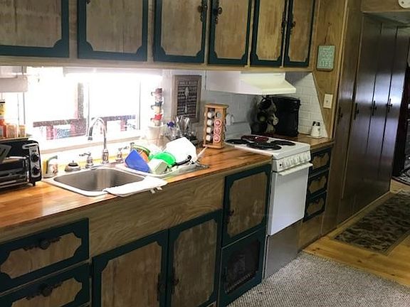 5th image of 89 Buttercup Ln