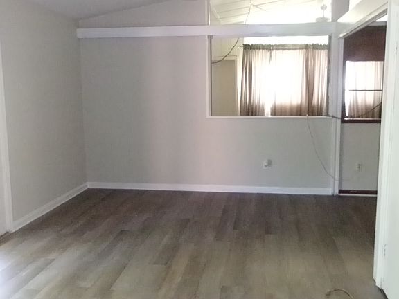 2nd image of 250 Easthaven Rd