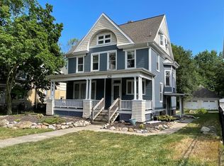 1118 W Church St APT 1, Champaign, IL 61821