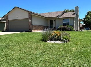 329 Sheffield St, Newton, KS 67114