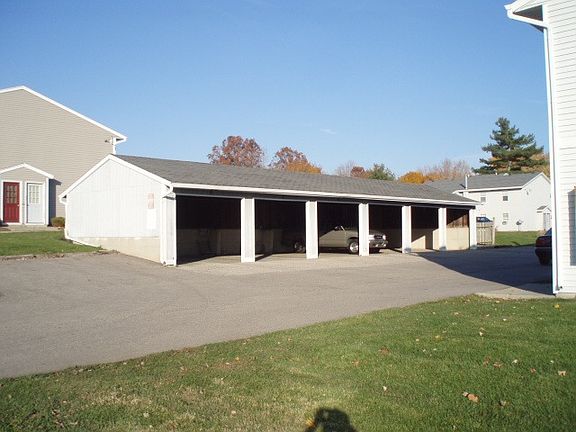 2nd image of 491 Stratford Way APT 2