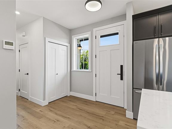 5th image of 2312 Orchard Ave #1