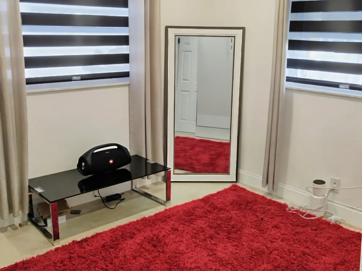 2 bed, 1.0 bath, 1600 sqft, $1,412 — Photo 3