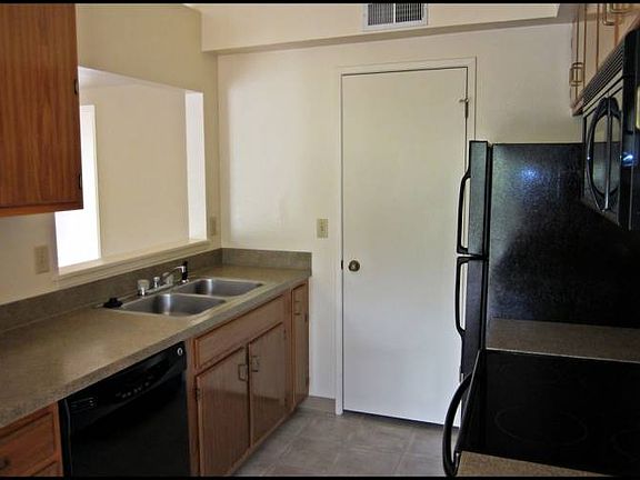 Open Kitchen and Pantry