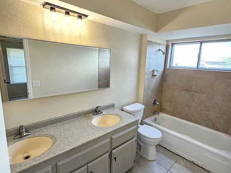 Main bathroom