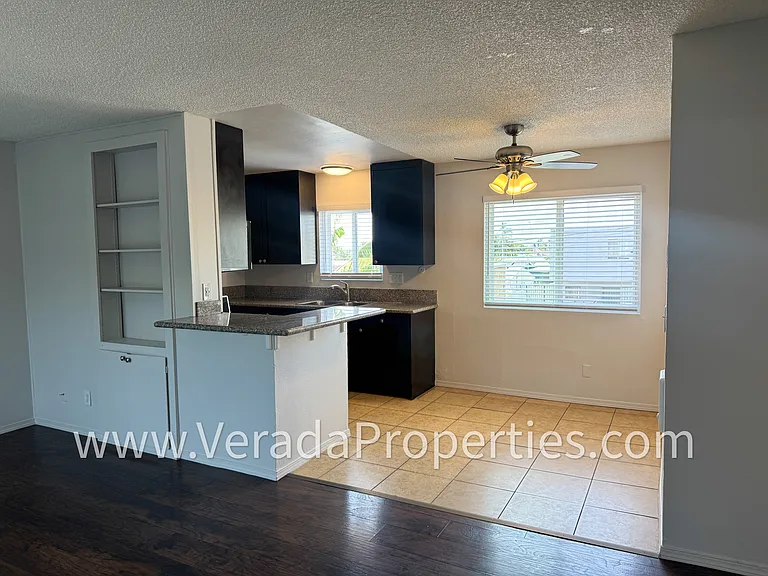 3514 Van Dyke Ave #8 — Photo 3