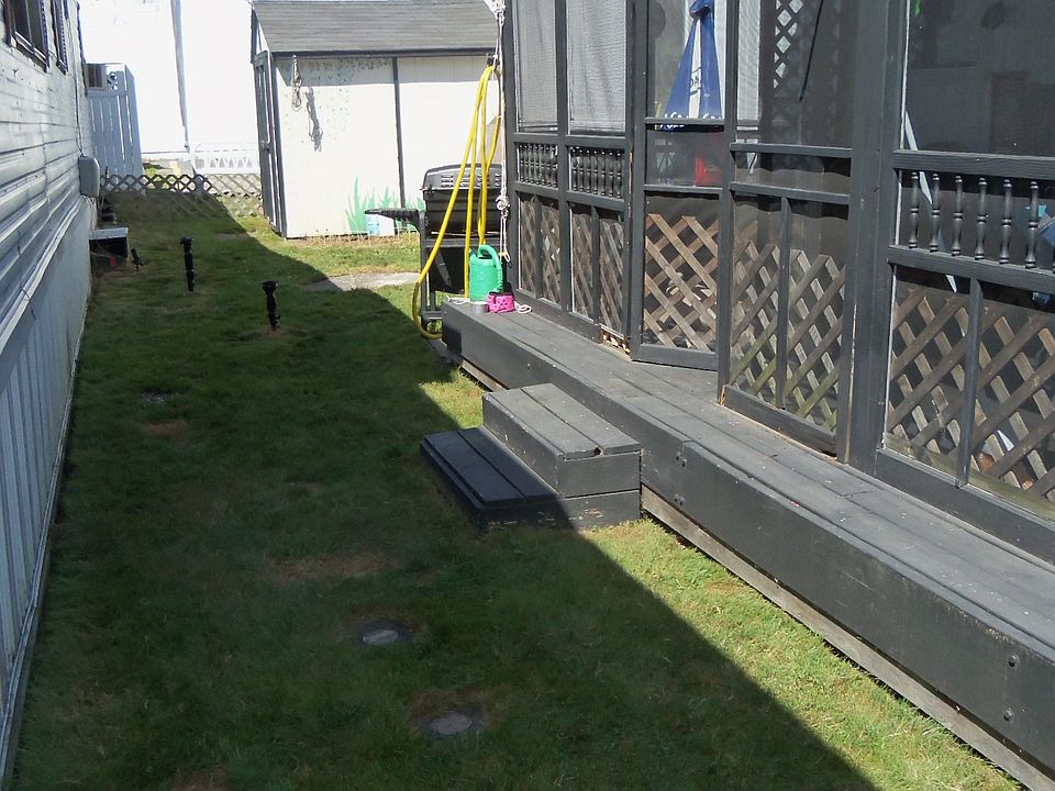 2nd image of 776 Hartford Ave. #1