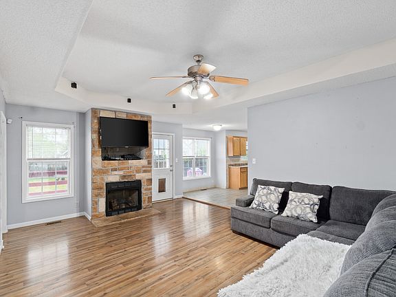 4th image of 3672 S Naples Ct