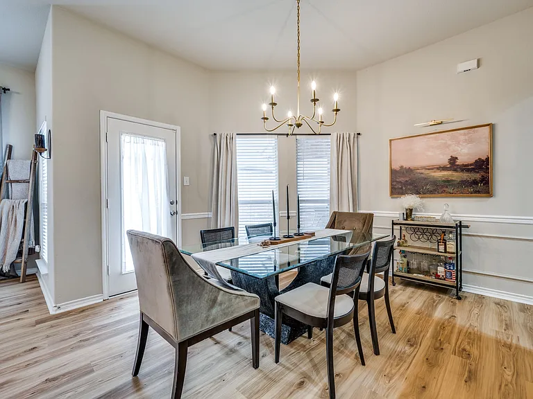 7514 Saint Stephens Sq — Photo 8