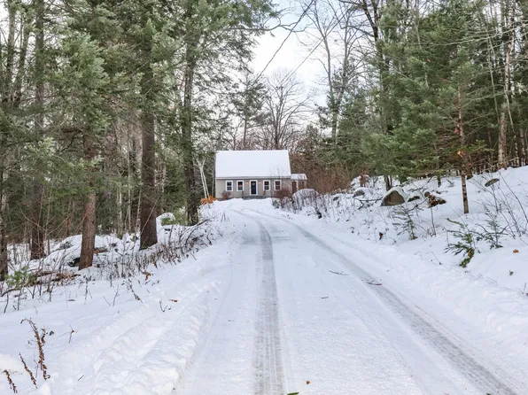 239 Dickey Hill Road, Deering, NH 03244