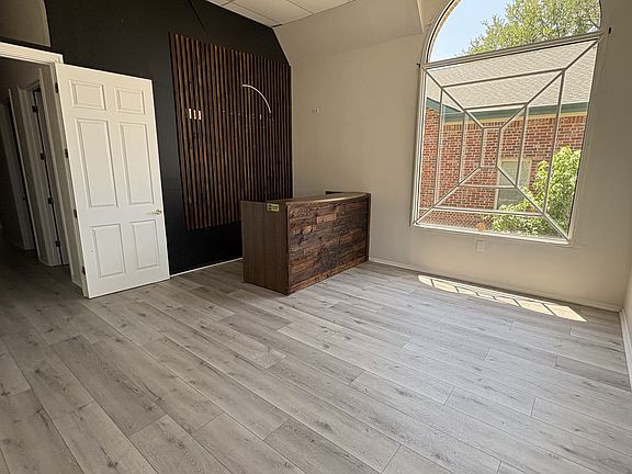 2nd image of 818 N Highway 67 Unit 100A