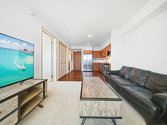 3rd image of 555 South St #1111