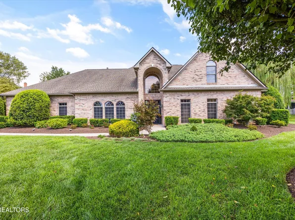 821 McGuffeys Dr, Knoxville, TN 37934