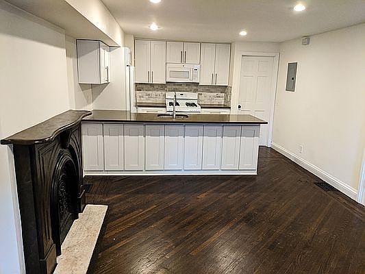 3rd image of 22 Lefferts Pl #1
