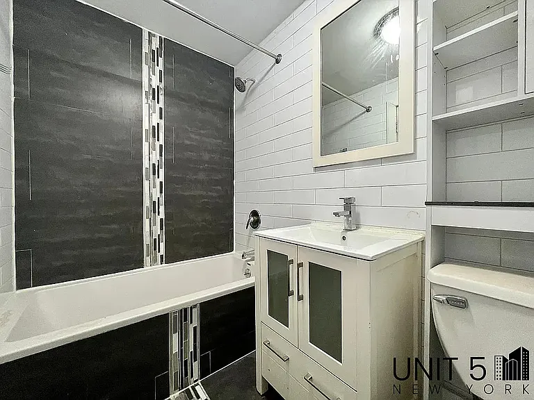 1224 Decatur St #1 — Photo 12