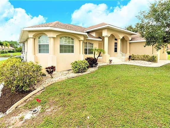 4th image of 1177 Rotonda Cir