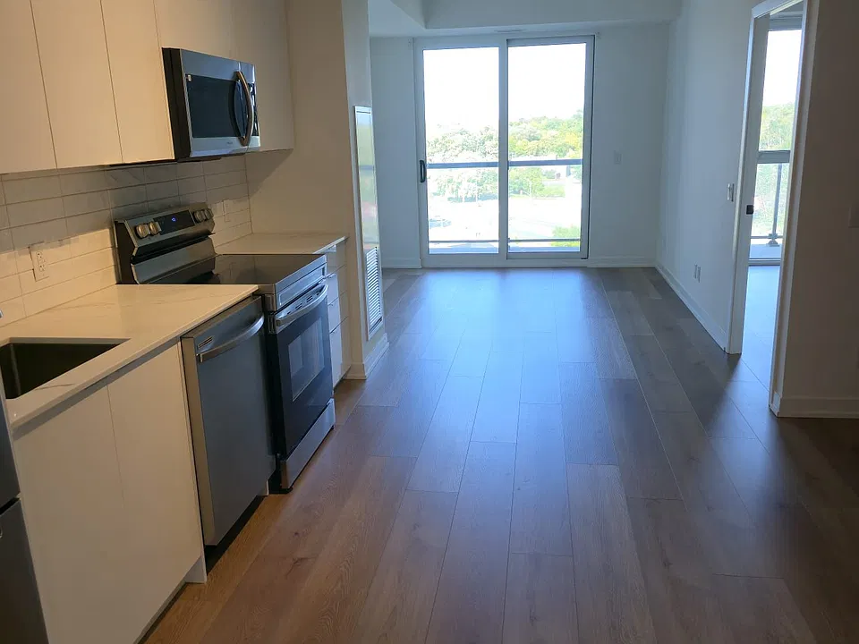 33 Erie Ave #706