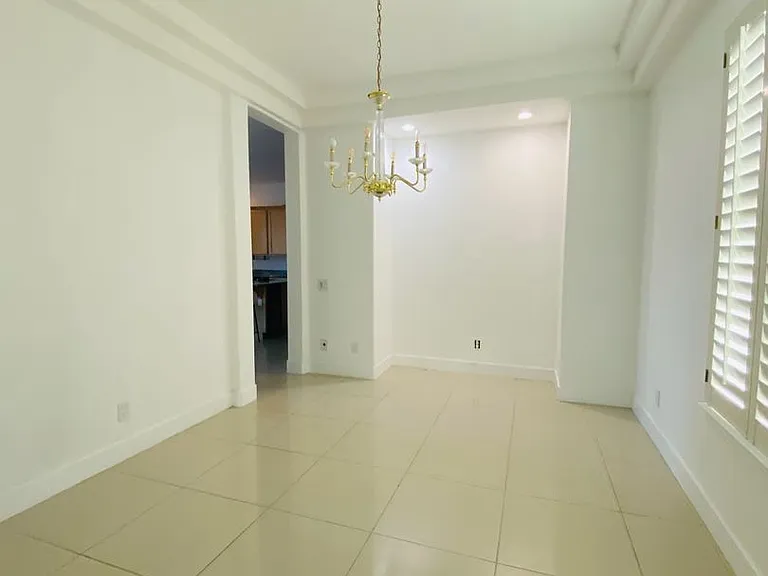 9800 Camden Hills Ave — Photo 10