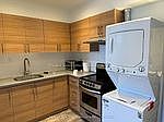 3rd image of 450 Bathurst St #2