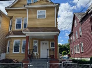 54 18th Ave, Paterson, NJ 07513