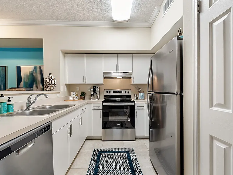 Fountain House Apartments — Photo 8