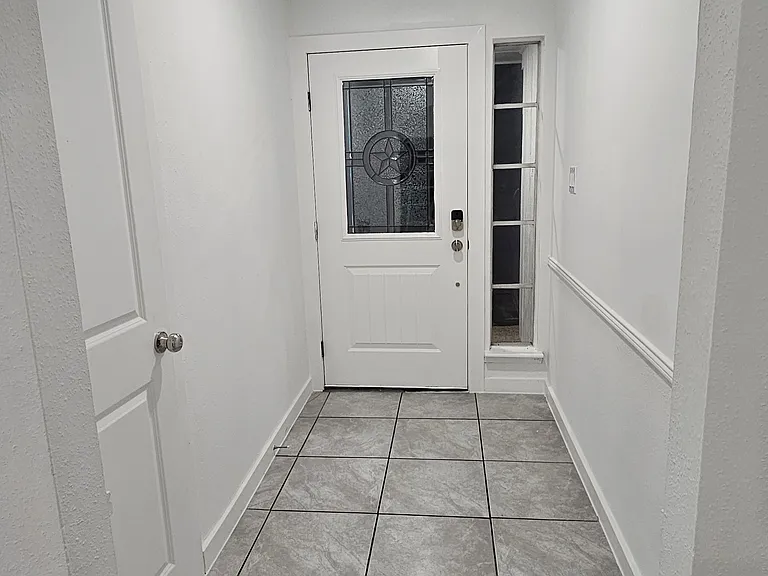 11518 Larkdale Dr — Photo 3
