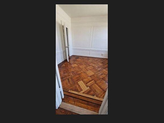 2nd image of 144 Rockaway Pkwy #2L