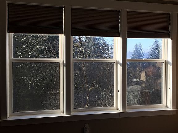 5th image of 1647 52nd Ave SE