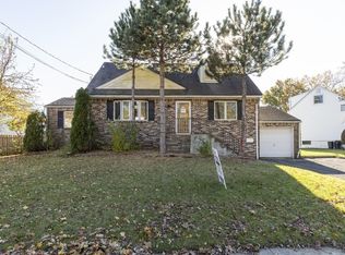 4-30 28th St, Fair Lawn, NJ 07410