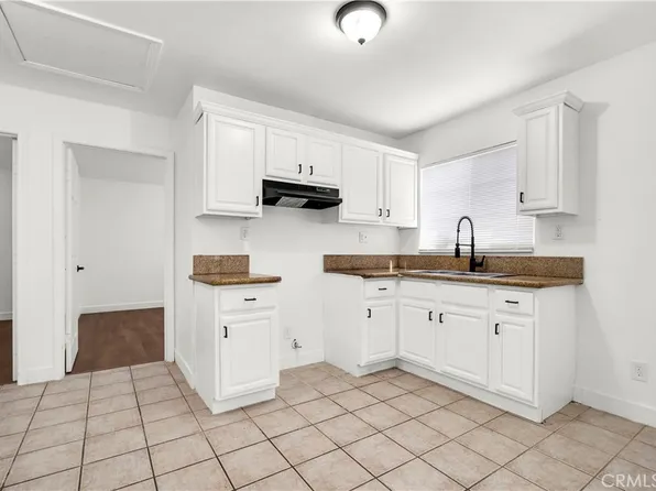 125 W Tichenor St, Compton, CA 90220