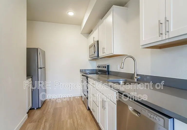 Halsey Crossing Apartments — Photo 33