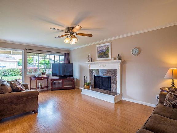 5th image of 12 Trembley Ln