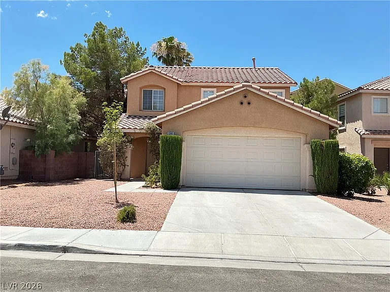1301 Dream Bridge Dr — Photo 3