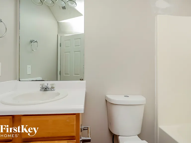 1304 Sunray Dr — Photo 14