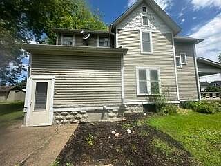 2nd image of 311 S Iowa Ave