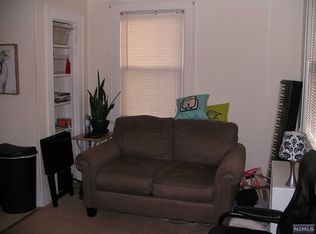 389 E 54th St #2, Elmwood Park, NJ 07407