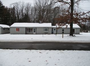 308 Chestnut St, Houghton Lake, MI