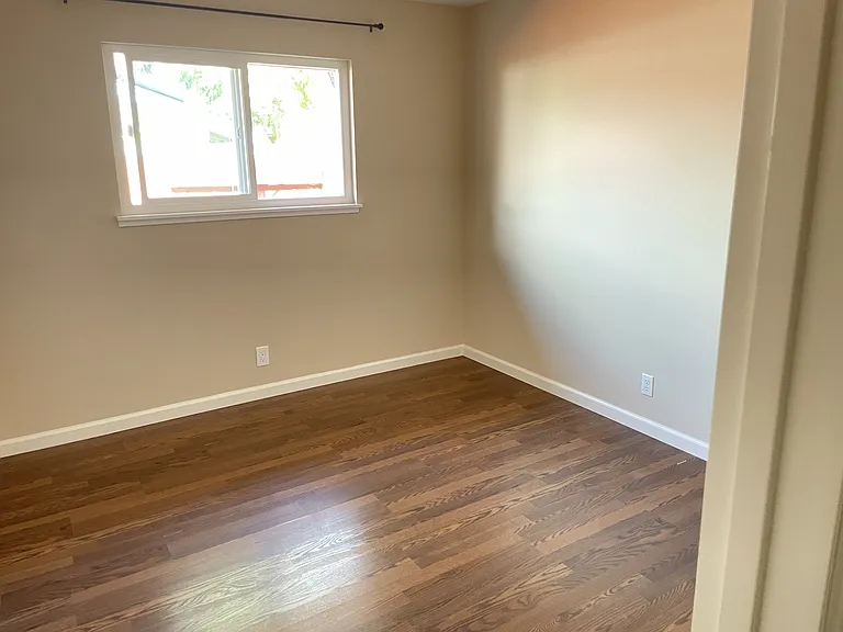 8420 David Ct — Photo 2