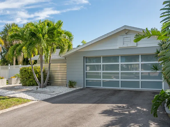 500 Schooner Ln, Longboat Key, FL 34228
