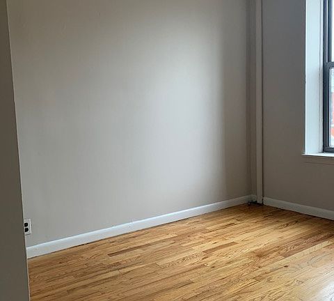 4th image of 165 W 4th St APT 23