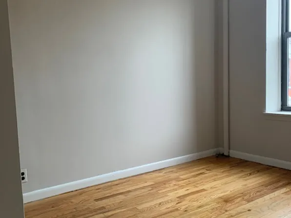 165 West 4th Street image 4 of 7