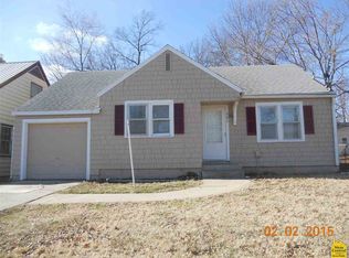 305 S 7th St, Clinton, MO 64735
