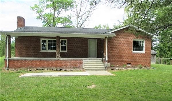 1st image of 20 Hemlock St