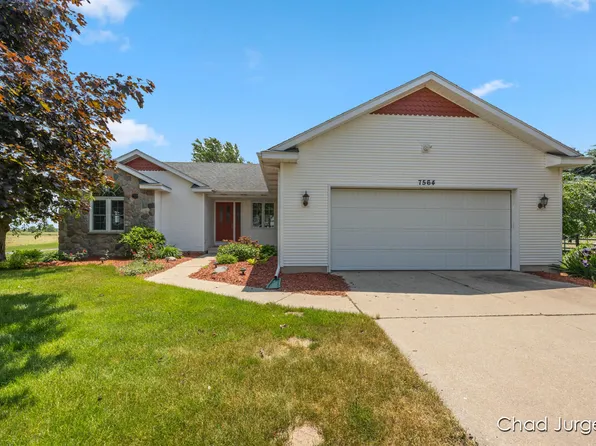 7564 Quincy St, Zeeland, MI 49464