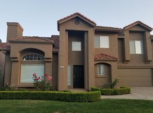 403 E Lindbrook Ln, Fresno, CA
